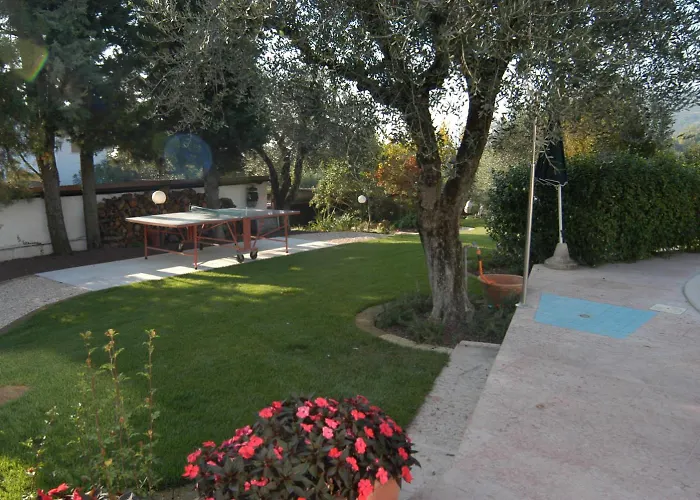 Fairview 아파트 *